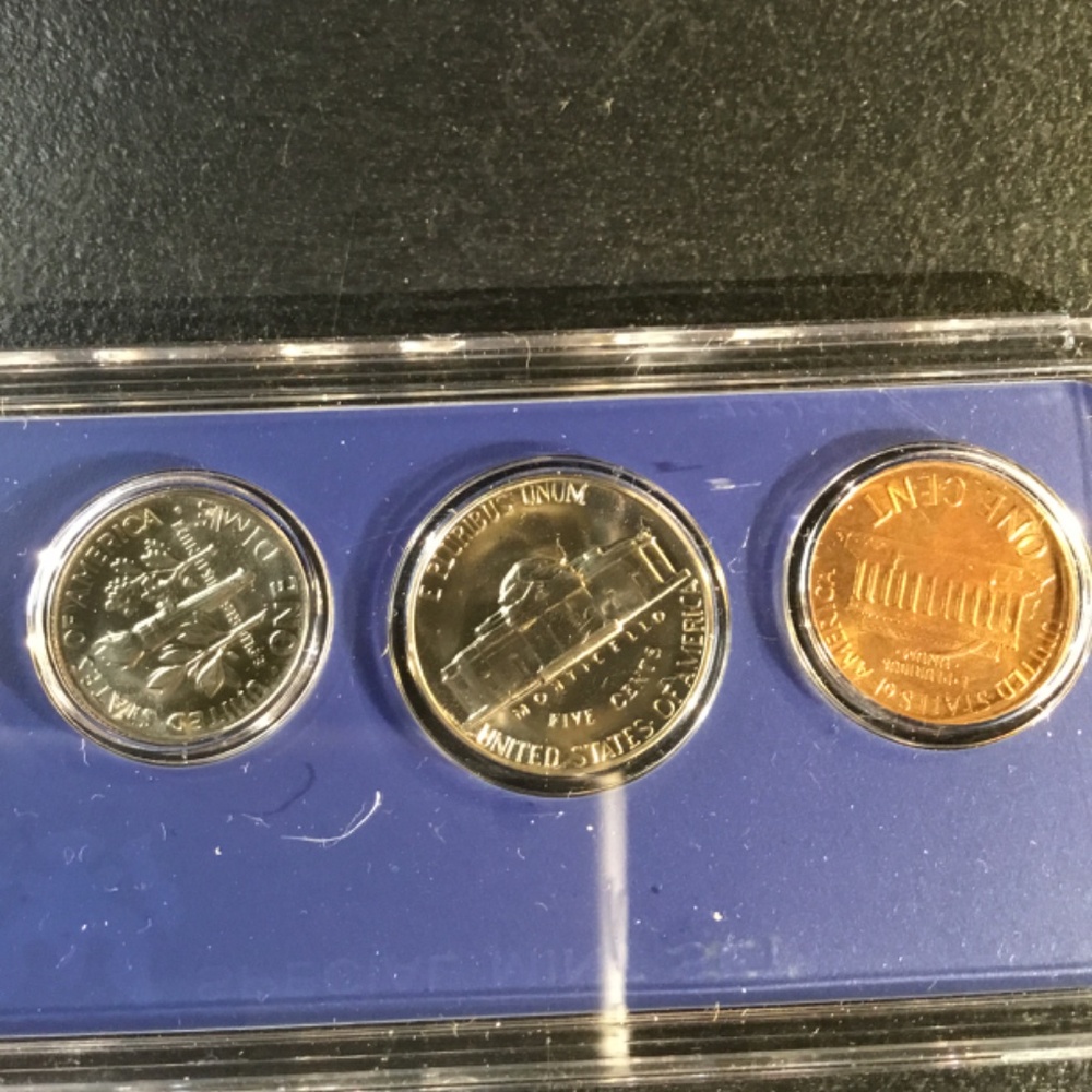 1966 special mint set coins ==super nice=== - Picture 5 of 6